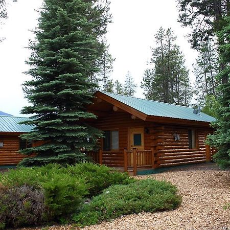 Silverwolf Log Chalets Coram Buitenkant foto