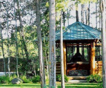 Silverwolf Log Chalets Coram Buitenkant foto