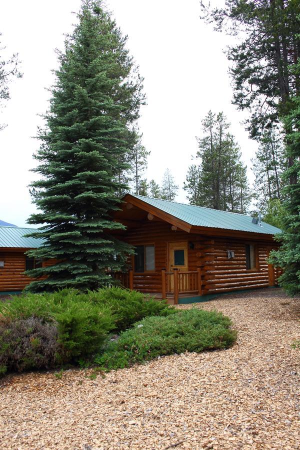 Silverwolf Log Chalets Coram Buitenkant foto